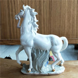 Statue Femme<br> Le Cheval en Porcelaine