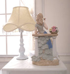 Statue Femme<br>En Porcelaine